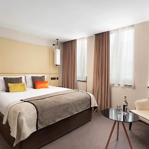 Deluxe King or Twin Room